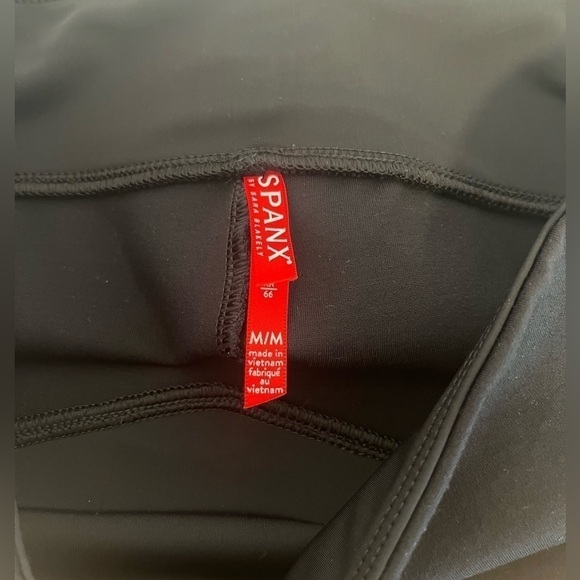 SPANX Black High-Waisted Leggings - Picture 9 of 12